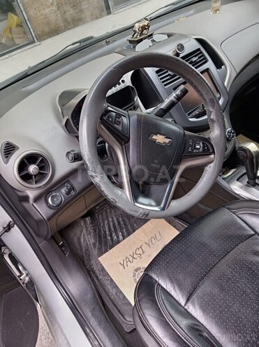 Chevrolet Sonic-8