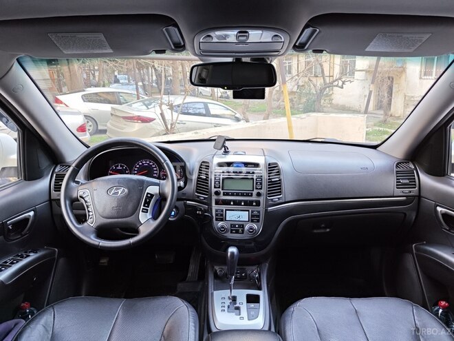 Hyundai Santa Fe-6