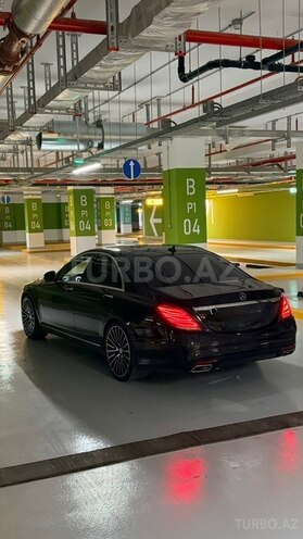 Mercedes S 400 d-9