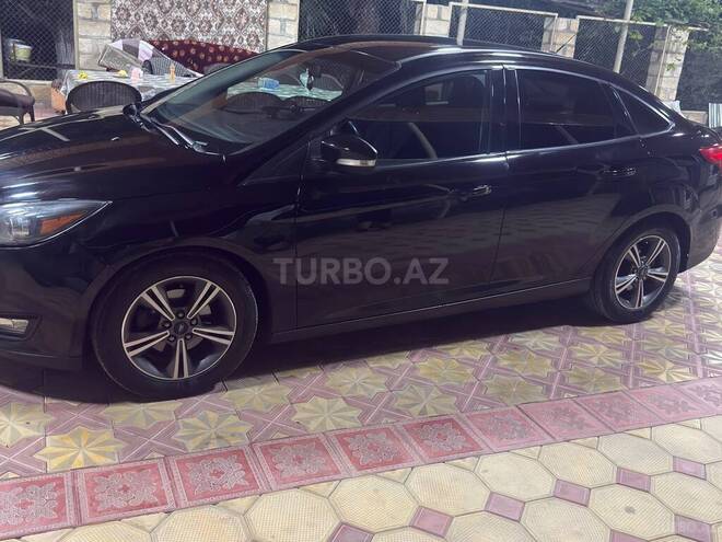 Ford Focus-3