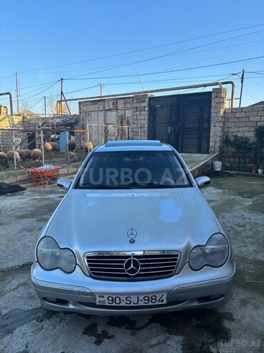 Mercedes C 240-1