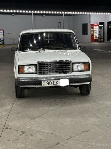 LADA (VAZ) 2107-2