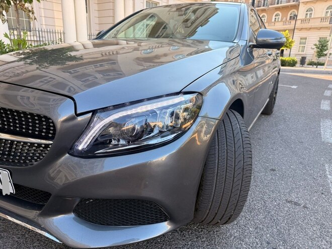 Mercedes C 300-13
