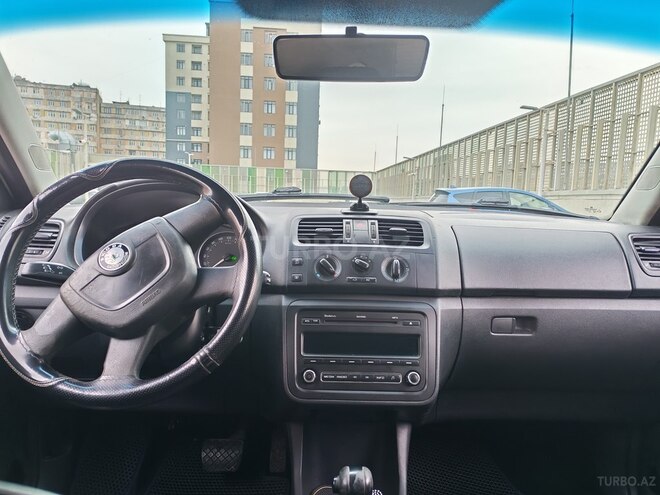 Skoda Fabia-5