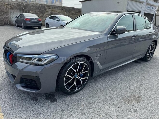 BMW 530e-2