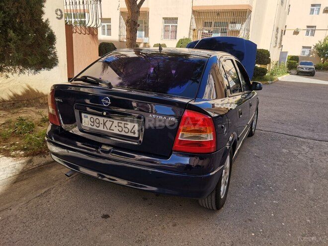 Opel Astra-2
