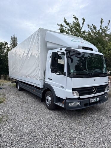 Mercedes Atego 818-2