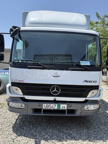 Mercedes Atego 818-5