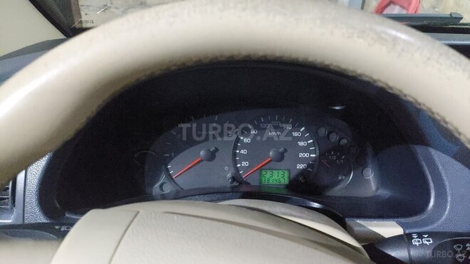 Ford Tourneo Connect-14