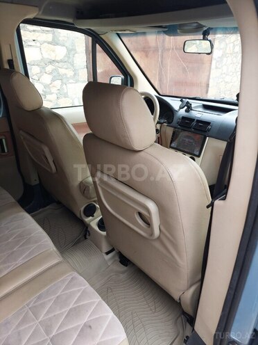 Ford Tourneo Connect-9