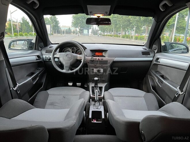 Opel Astra-11