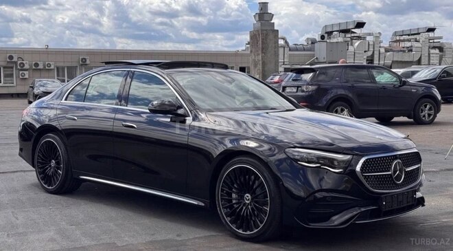 Mercedes E 300 de-5