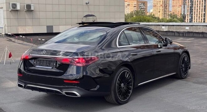 Mercedes E 300 de-9
