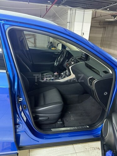 Lexus NX 200-5