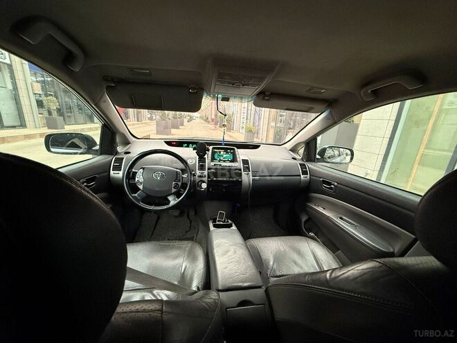Toyota Prius-9