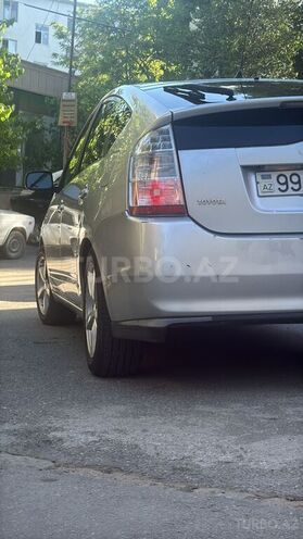 Toyota Prius-7