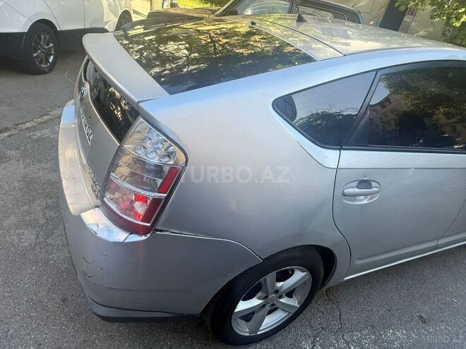 Toyota Prius-6