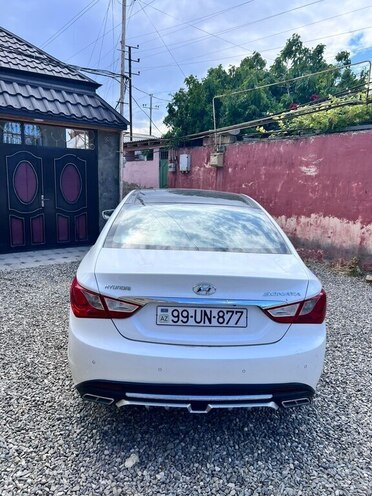 Hyundai Sonata-6