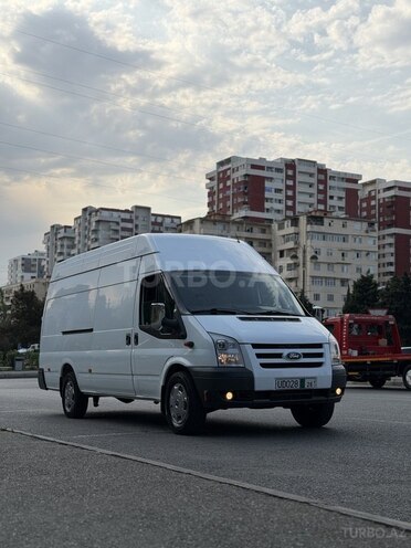 Ford Transit-4