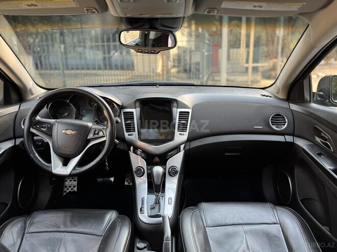 Chevrolet Cruze-9