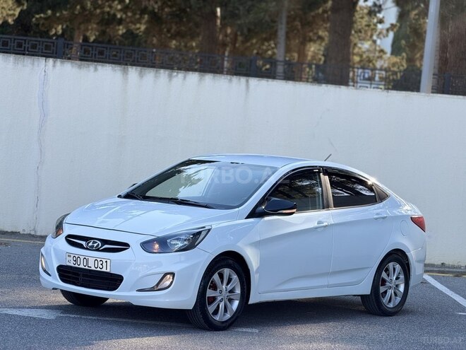 Hyundai Accent-3