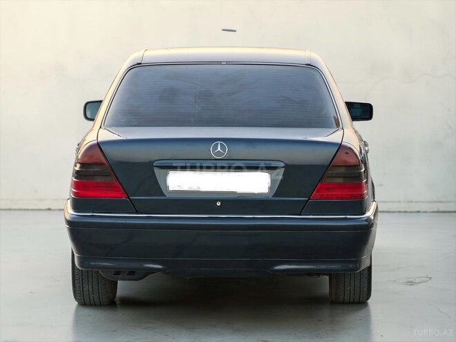 Mercedes C 200-2