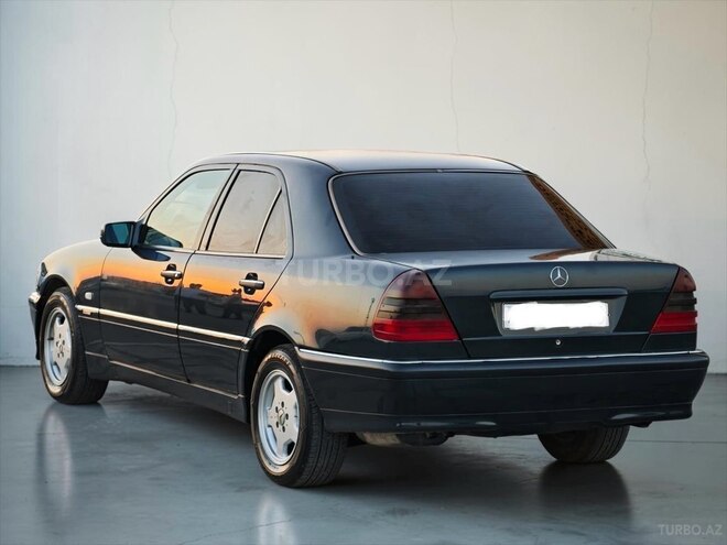 Mercedes C 200-3