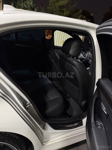 BMW 520-19