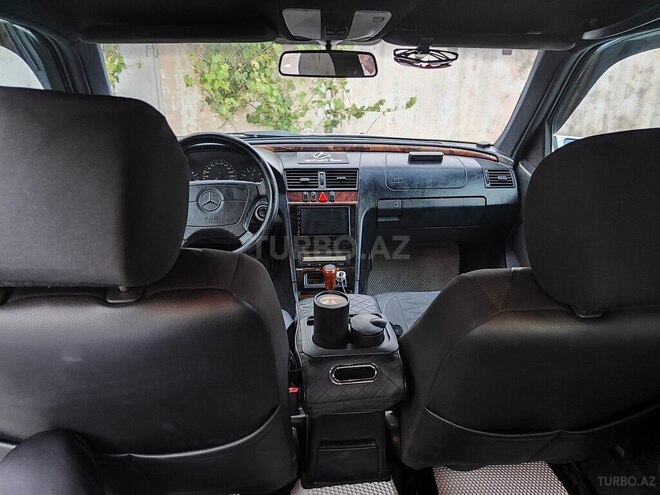 Mercedes C 240-11