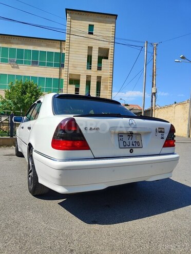 Mercedes C 240-8