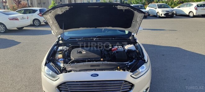 Ford Fusion (North America)-10