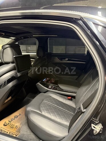 Audi A8-5