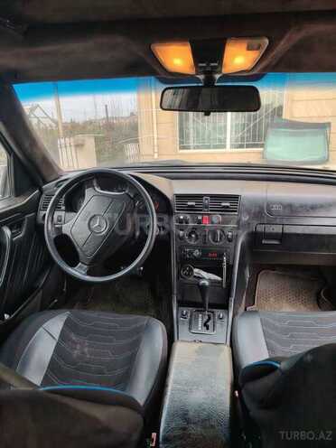 Mercedes C 200-13