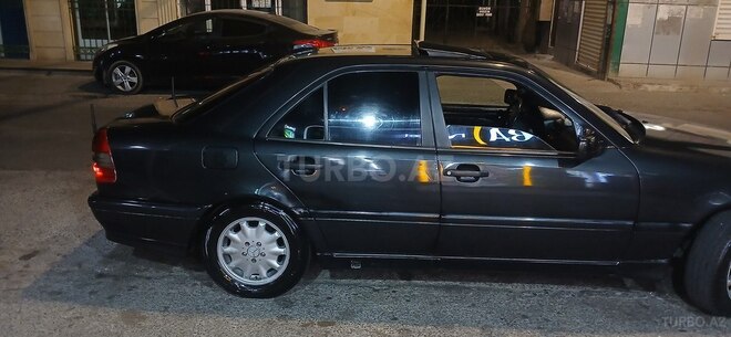 Mercedes C 200-2