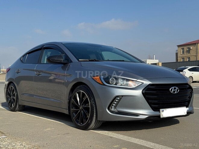 Hyundai Elantra-4