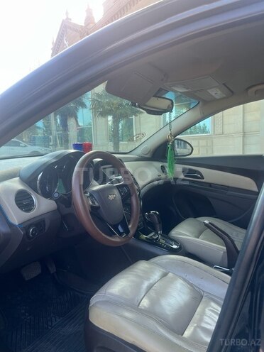 Chevrolet Cruze-8