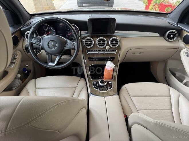 Mercedes GLC 300-2