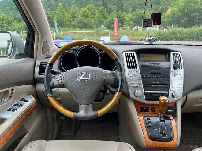 Lexus RX 330-12