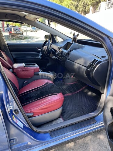 Toyota Prius-16