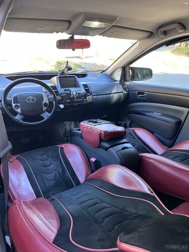 Toyota Prius-7