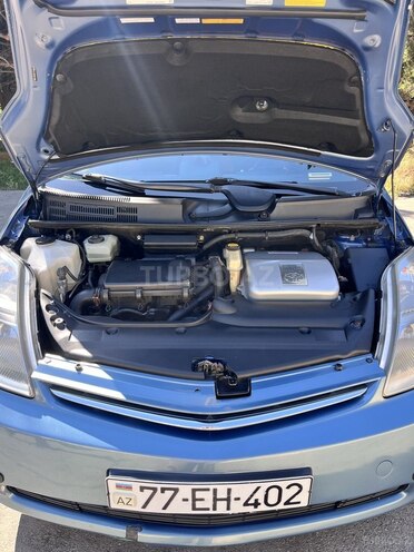 Toyota Prius-3