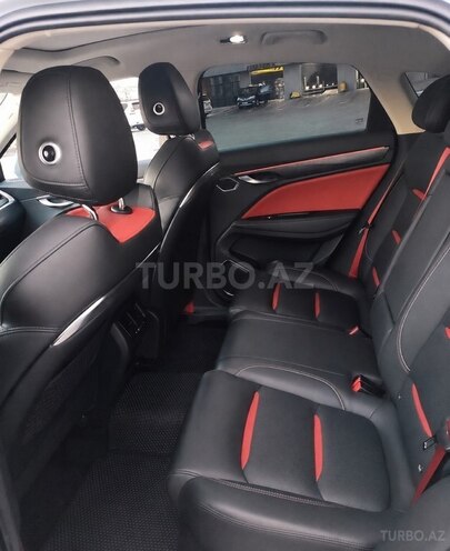 Geely Tugella-7