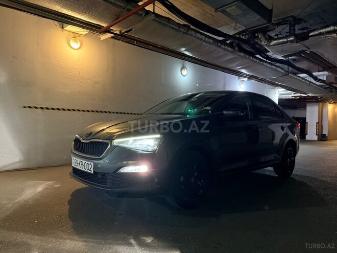 Skoda Rapid-2