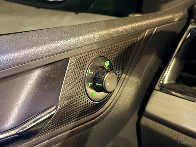Skoda Rapid-8