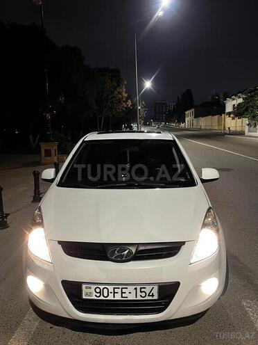 Hyundai i20-1