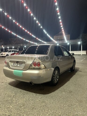 Mitsubishi Lancer-6