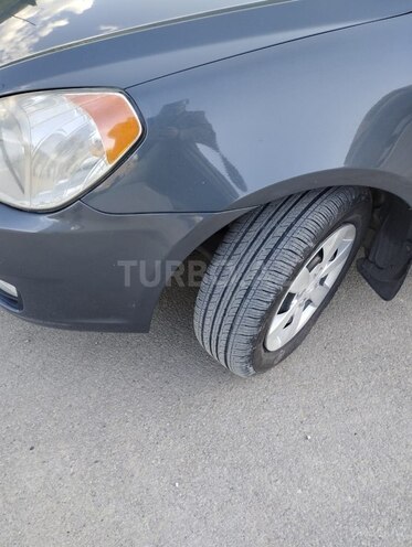Hyundai Accent-3