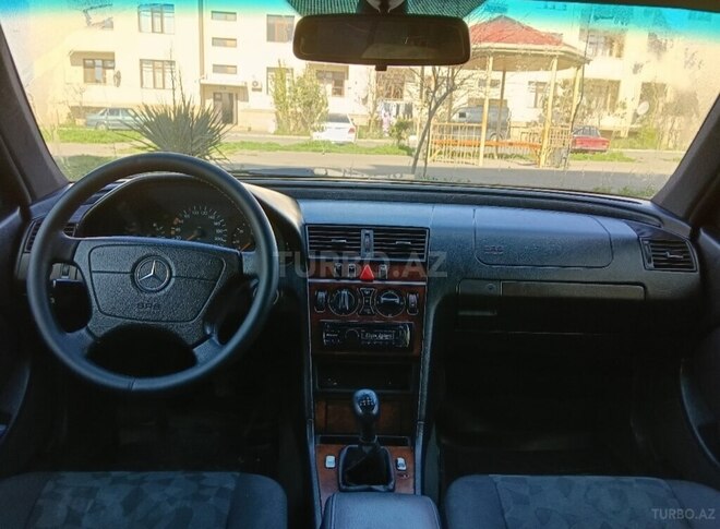 Mercedes C 220-6