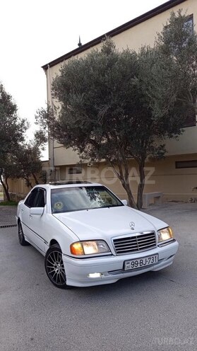 Mercedes C 230-1