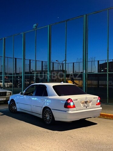 Mercedes C 230-3